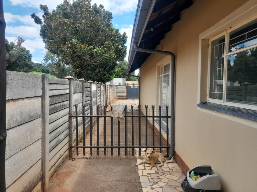 3 Bedroom Property for Sale in Rustenburg Central North West